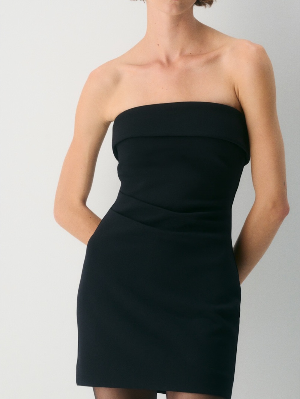 Aritzia FigureKnit™ Eyecatcher Mini Dress — Black